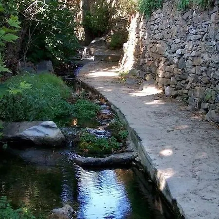 Villa River Stone *