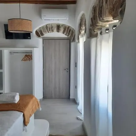 River Stone Ano Potamia